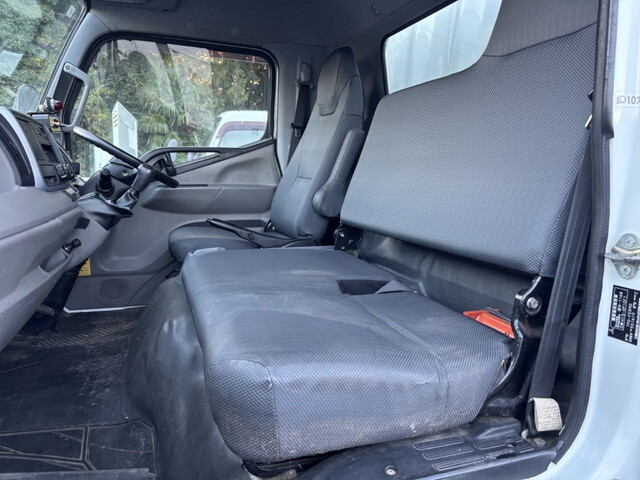 三菱ふそうキャンターパッカー車（塵芥車）小型（2t・3t）[写真20]