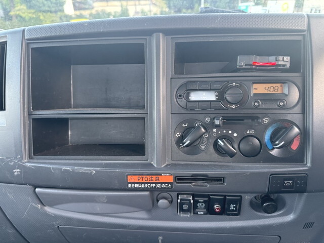 いすゞフォワードクレーン4段中型（4t）[写真23]