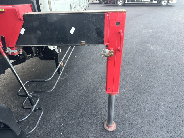 いすゞフォワードクレーン4段中型（4t）[写真27]