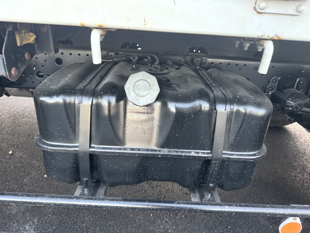 いすゞフォワードクレーン4段中型（4t）[写真33]