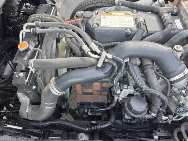 いすゞフォワードクレーン4段中型（4t）[写真35]