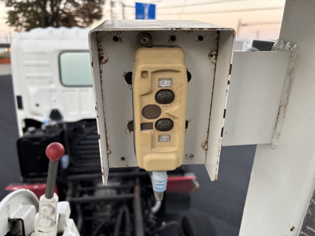 日野プロフィアセーフティローダー大型（10t）[写真11]