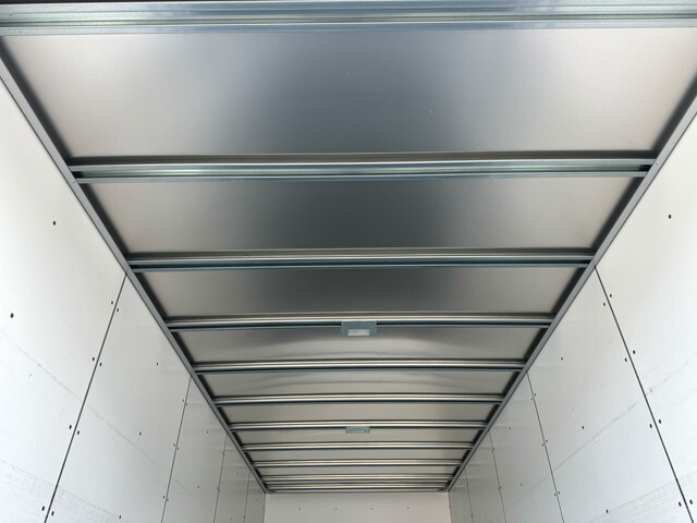 いすゞフォワードアルミバン中型（4t）[写真14]