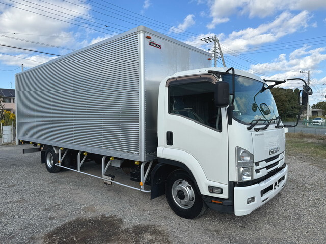 いすゞフォワードアルミバン中型（4t）[写真03]