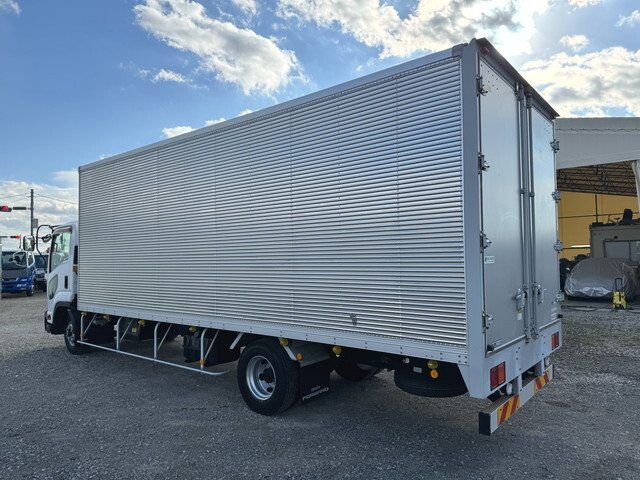 いすゞフォワードアルミバン中型（4t）[写真04]