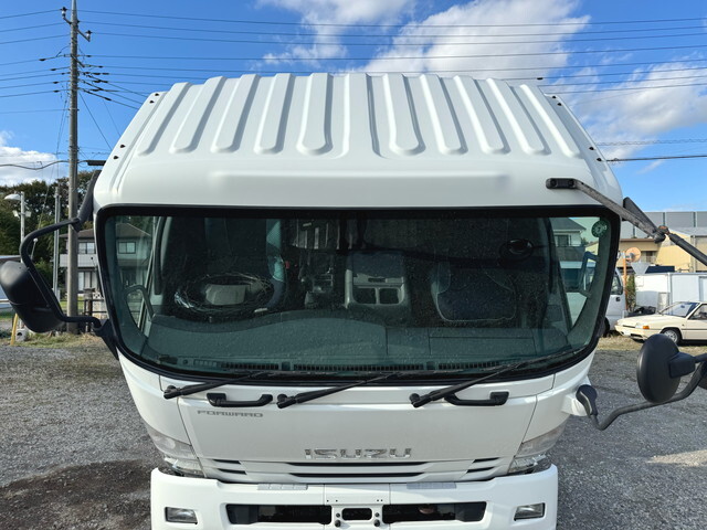 いすゞフォワードアルミバン中型（4t）[写真06]