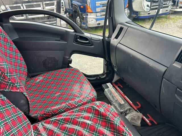 いすゞフォワードダンプ中型（4t）[写真26]