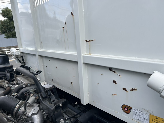 いすゞフォワードダンプ中型（4t）[写真37]