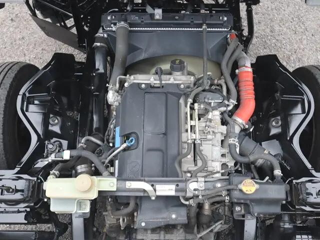 日産アトラス平ボディ小型（2t・3t）[写真12]