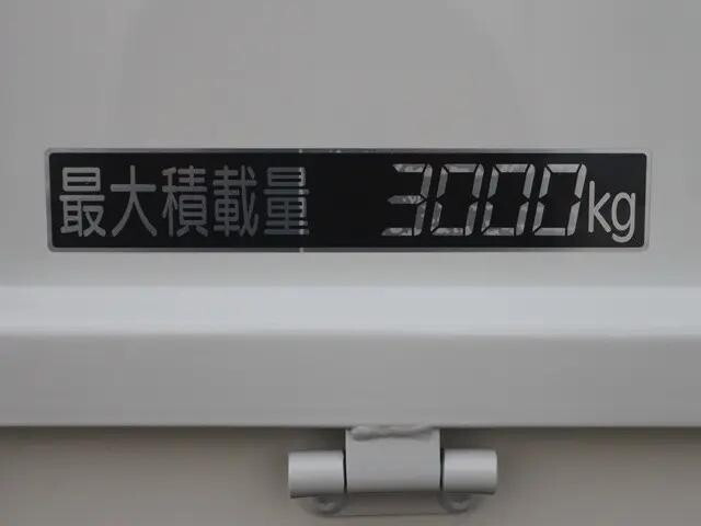 日産アトラス平ボディ小型（2t・3t）[写真14]