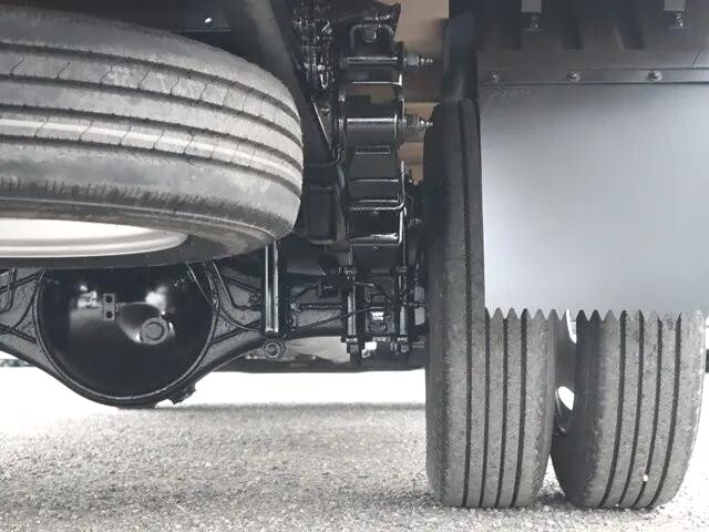 日産アトラス平ボディ小型（2t・3t）[写真24]