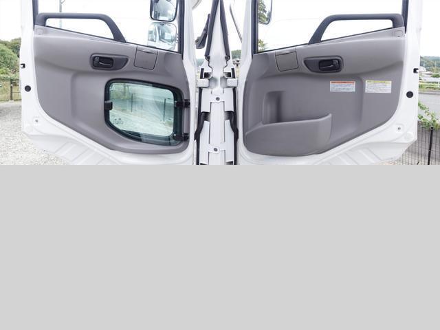 UDトラックスクオンアルミウイング大型（10t）[写真21]