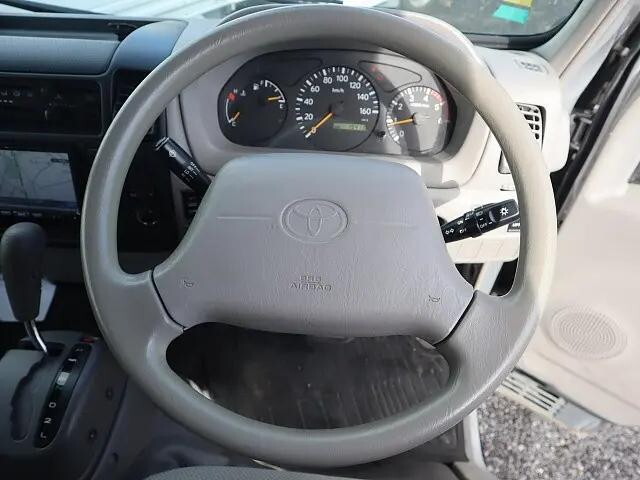 トヨタダイナ幌車小型（2t・3t）[写真04]