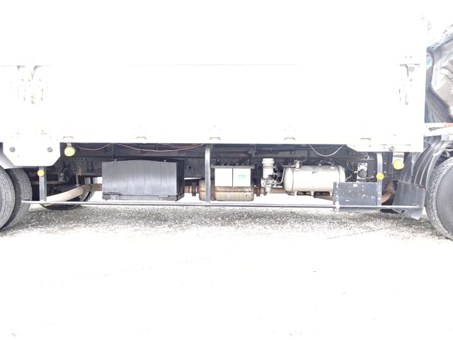 三菱ふそうファイターアルミウイング中型（4t）[写真12]