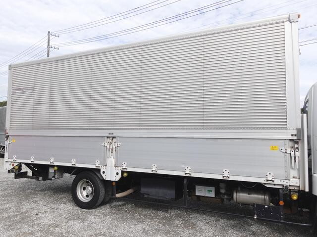 三菱ふそうファイターアルミウイング中型（4t）[写真05]