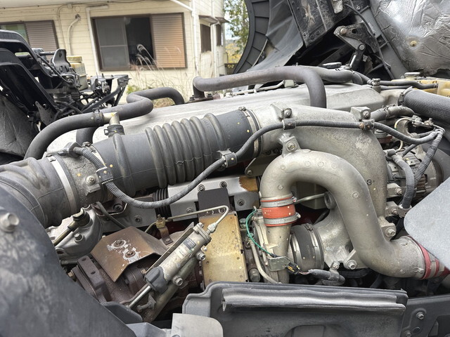 日野プロフィアトレーラーヘッド（トラクターヘッド）大型（10t）[写真13]