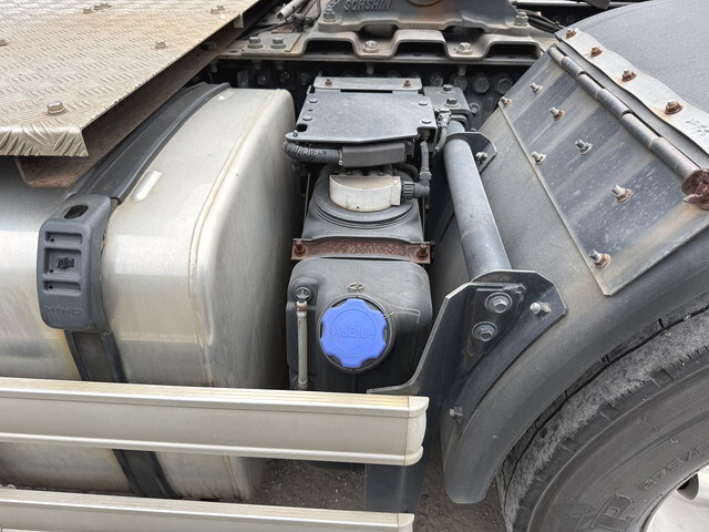 日野プロフィアトレーラーヘッド（トラクターヘッド）大型（10t）[写真17]