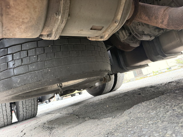 日野プロフィアトレーラーヘッド（トラクターヘッド）大型（10t）[写真26]