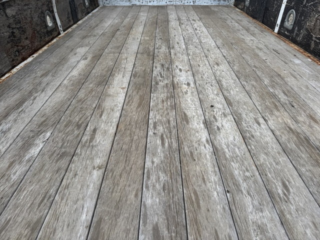 いすゞエルフクレーン3段小型（2t・3t）[写真14]