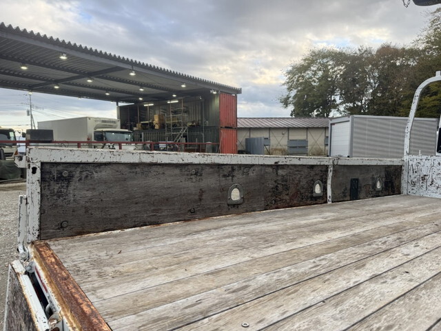 いすゞエルフクレーン3段小型（2t・3t）[写真16]