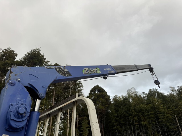 いすゞエルフクレーン3段小型（2t・3t）[写真18]