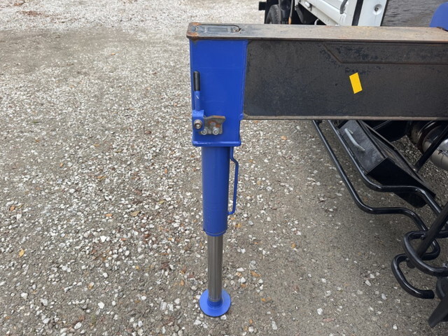 いすゞエルフクレーン3段小型（2t・3t）[写真19]