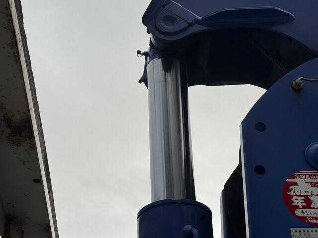 いすゞエルフクレーン3段小型（2t・3t）[写真20]