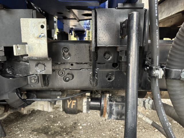 いすゞエルフクレーン3段小型（2t・3t）[写真29]