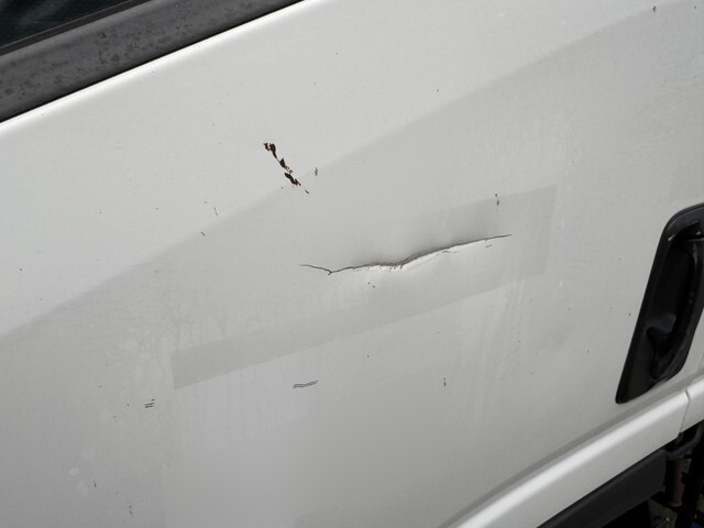 いすゞエルフクレーン3段小型（2t・3t）[写真33]