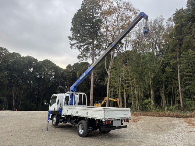 いすゞエルフクレーン3段小型（2t・3t）[写真04]