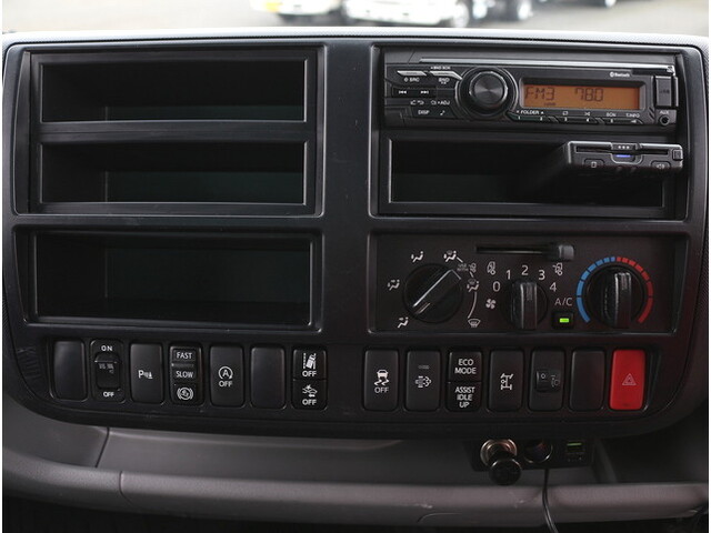 日野デュトロセーフティローダー小型（2t・3t）[写真23]