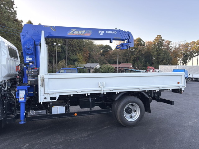 三菱ふそうキャンタークレーン4段小型（2t・3t）[写真14]