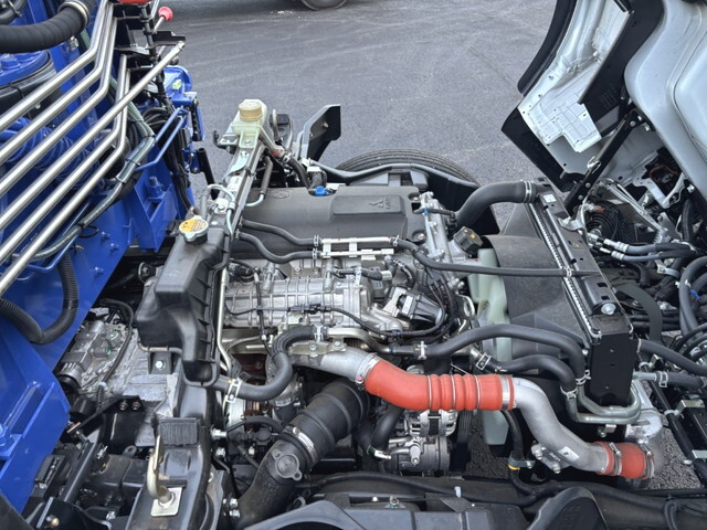 三菱ふそうキャンタークレーン4段小型（2t・3t）[写真34]