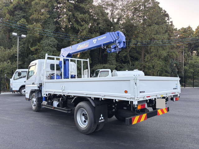 三菱ふそうキャンタークレーン4段小型（2t・3t）[写真04]