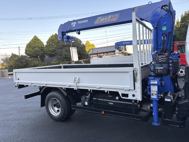 三菱ふそうキャンタークレーン4段小型（2t・3t）[写真06]