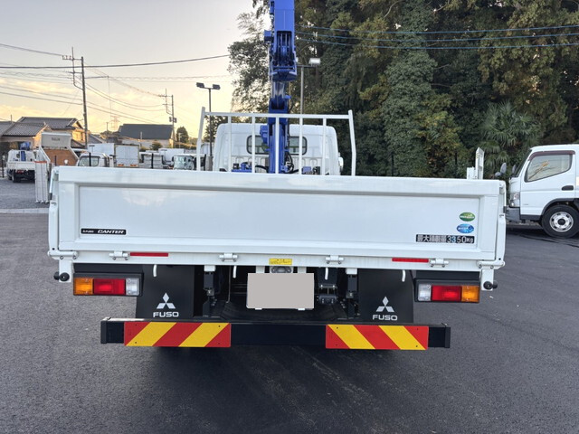 三菱ふそうキャンタークレーン4段小型（2t・3t）[写真08]