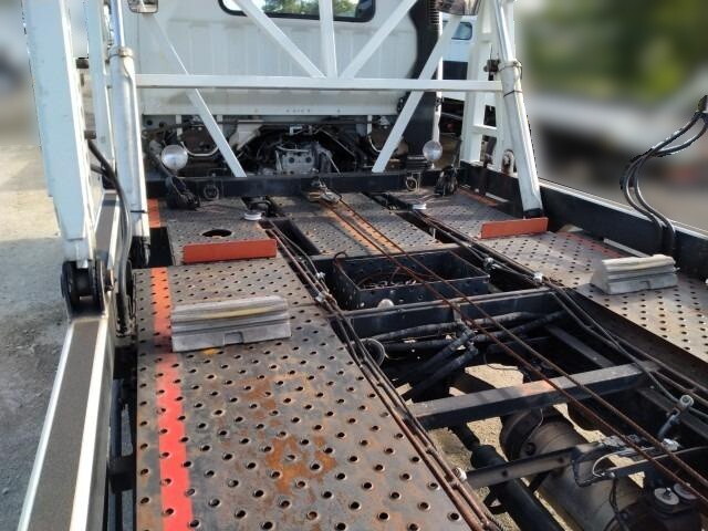 三菱ふそうキャンターキャリアカー小型（2t・3t）[写真11]