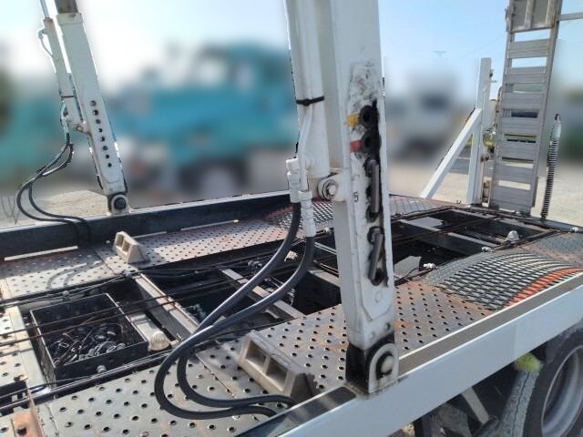 三菱ふそうキャンターキャリアカー小型（2t・3t）[写真12]