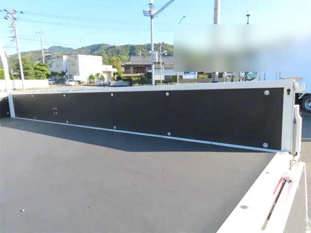 三菱ふそうキャンタークレーン4段小型（2t・3t）[写真21]