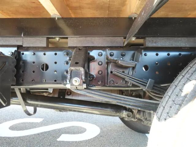 三菱ふそうキャンタークレーン4段小型（2t・3t）[写真38]