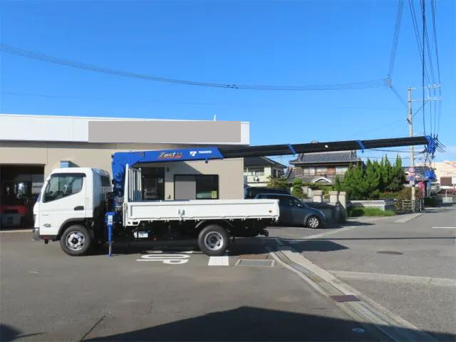 三菱ふそうキャンタークレーン4段小型（2t・3t）[写真08]