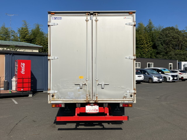 三菱ふそうキャンターアルミバン小型（2t・3t）[写真10]