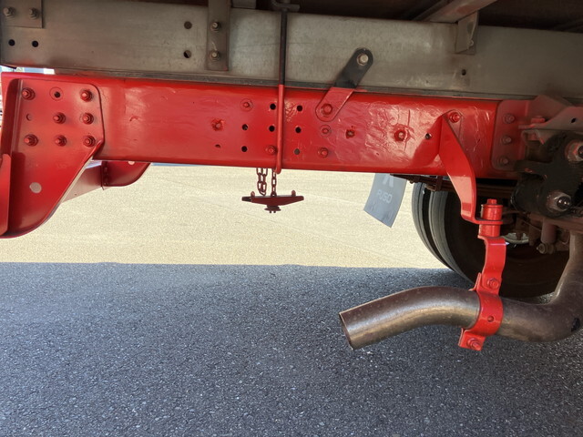 三菱ふそうキャンターアルミバン小型（2t・3t）[写真26]