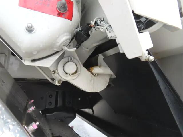 日野デュトロパッカー車（塵芥車）小型（2t・3t）[写真36]