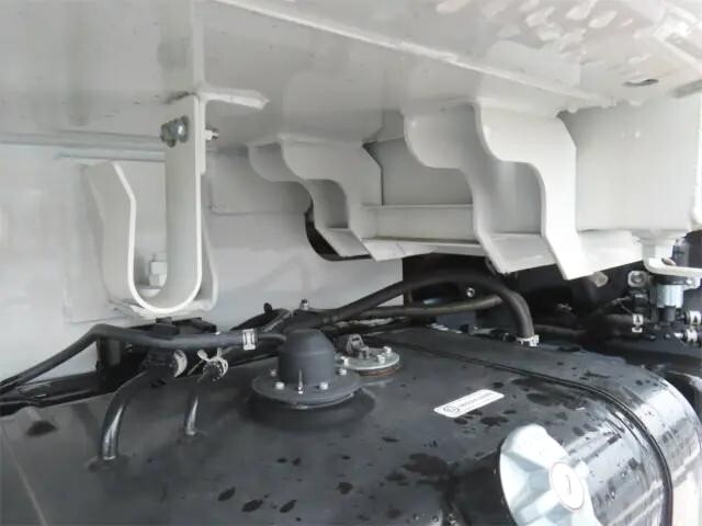 日野デュトロパッカー車（塵芥車）小型（2t・3t）[写真37]