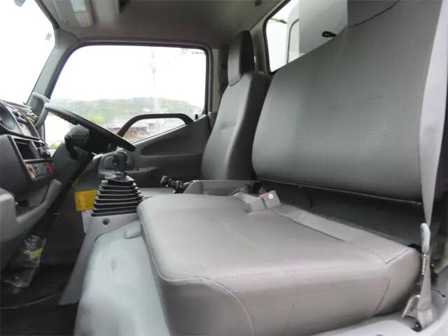 日野デュトロパッカー車（塵芥車）小型（2t・3t）[写真09]