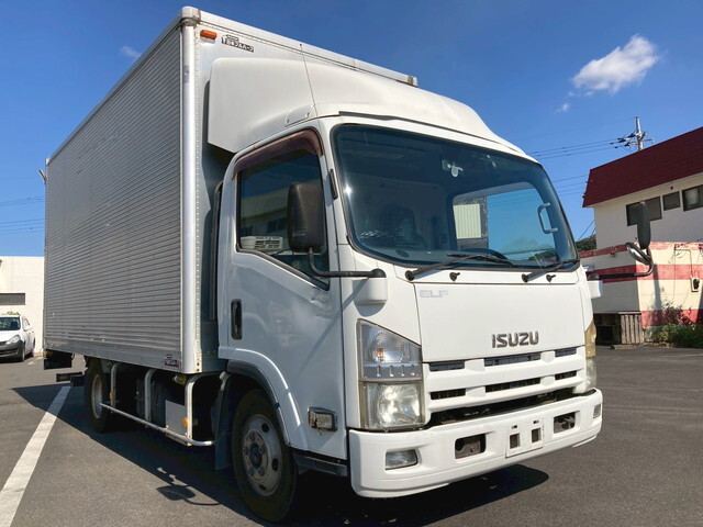 いすゞエルフアルミバン小型（2t・3t）[写真03]