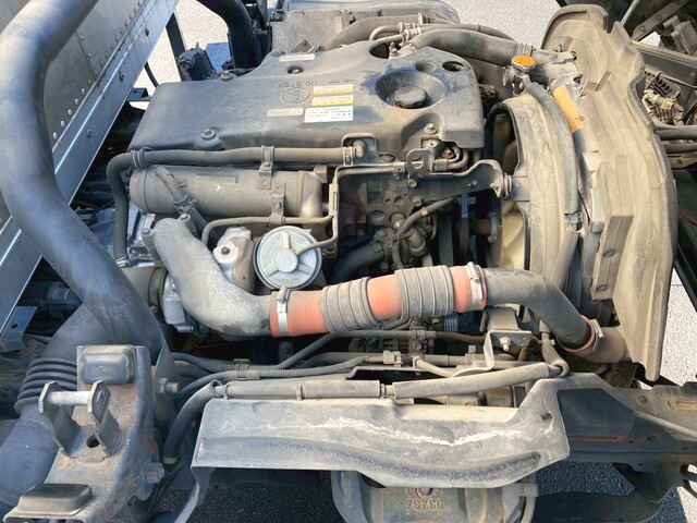 いすゞエルフアルミバン小型（2t・3t）[写真35]