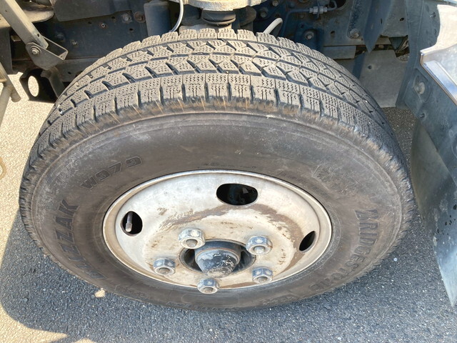 いすゞエルフアルミバン小型（2t・3t）[写真38]