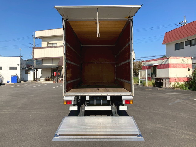 いすゞエルフアルミバン小型（2t・3t）[写真07]